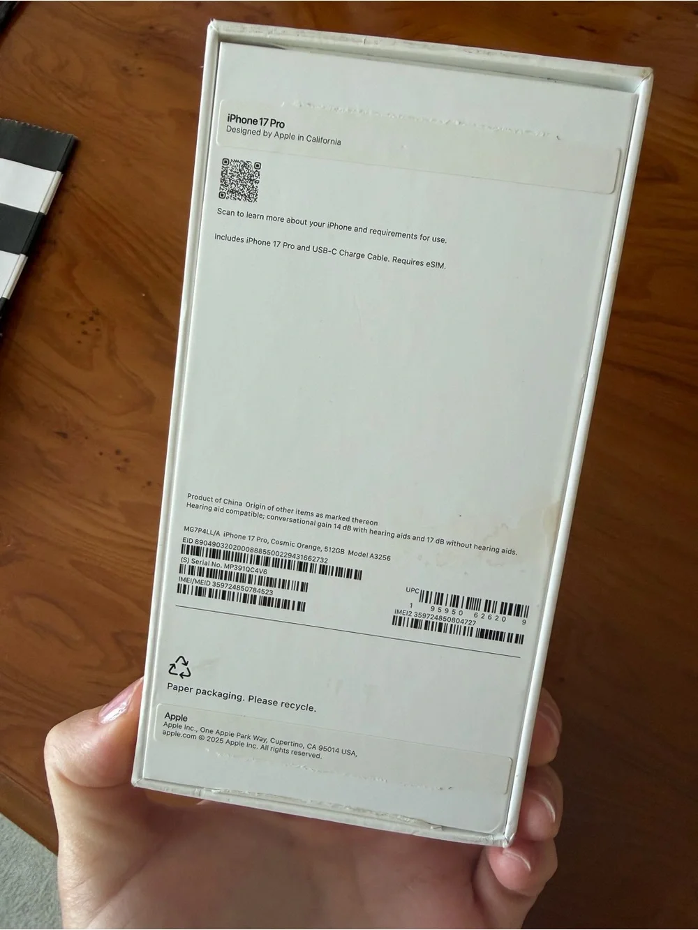 🗽Box - 17 Pro - Apple iPhone
